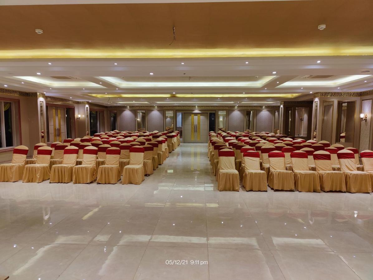 Mds Royal Resort Tulsipur Екстер'єр фото